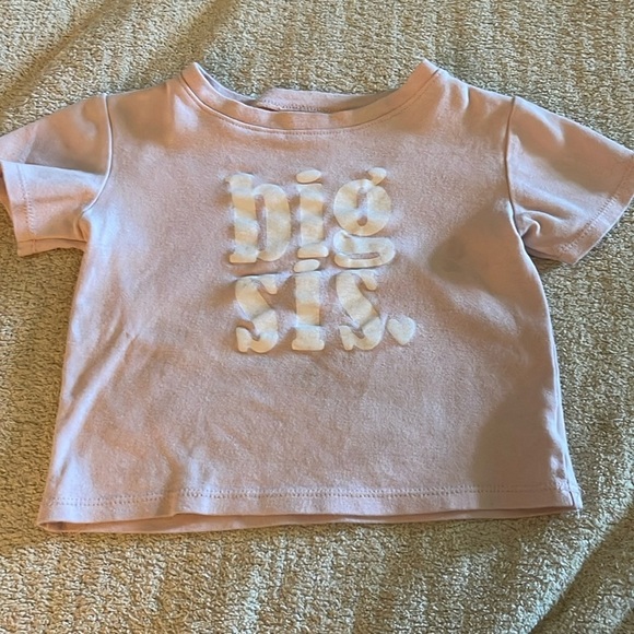 BIG SIS T-Shirt - Picture 1 of 3